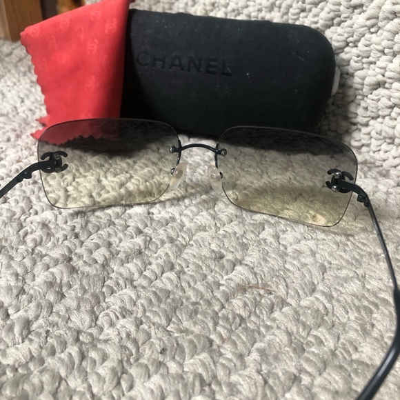 Chanel sunglasses - Picture 7 of 10